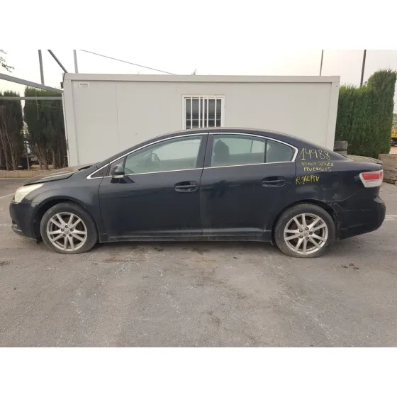 TOYOTA AVENSIS (T27) '2011 ACTIVE NEGRO