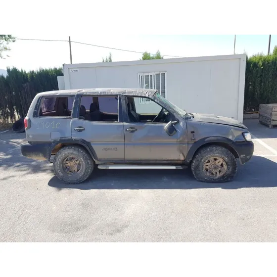 NISSAN TERRANO/TERRANO.II (R20) '2000 COMFORT GRIS OSCURO