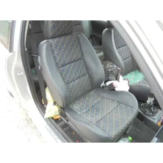 MG ROVER SERIE 25 (RF) '2000 CLASSIC (3-PTAS.) GRIS