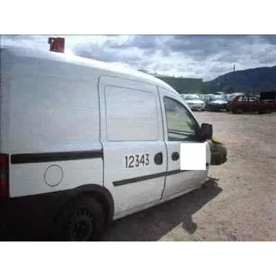 OPEL COMBO (CORSA C) '2006 1.3 16V CDTI BLANCO
