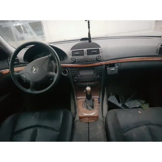 MERCEDES CLASE E (W211) BERLINA '2004 E 270 CDI (211.016) NEGRO