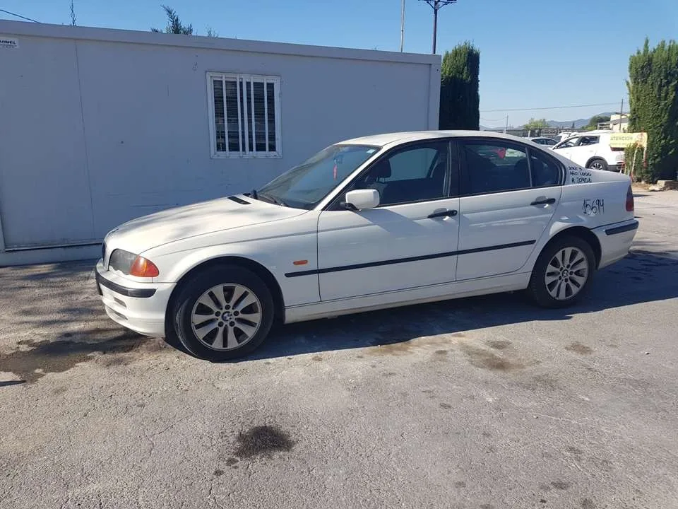 BMW SERIE 3 BERLINA (E46) '2000 320D BLANCO