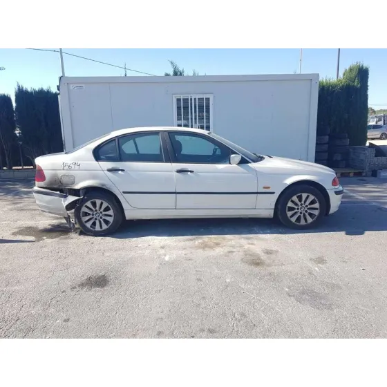 BMW SERIE 3 BERLINA (E46) '2000 320D BLANCO