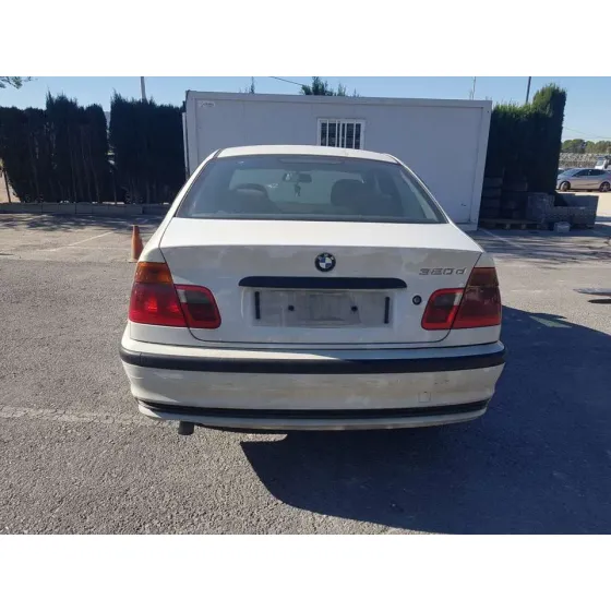 BMW SERIE 3 BERLINA (E46) '2000 320D BLANCO