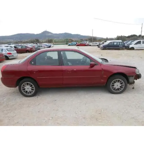 FORD MONDEO BERLINA (GD) '2000 GHIA GRANATE