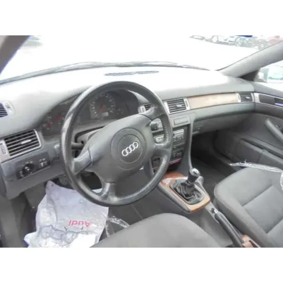 AUDI A6 BERLINA (4B2) '1998 2.4 (121KW) GRIS