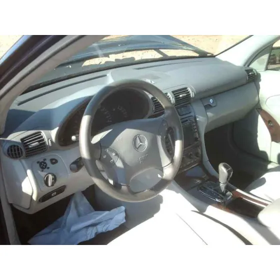 MERCEDES CLASE C (W203) BERLINA '2000 320 (203.064) AZUL