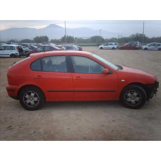 SEAT LEON (1M1) '2000 SIGNO ROJO