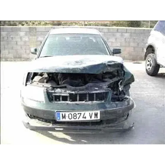 VOLKSWAGEN PASSAT BERLINA (3B2) '1996 1.9 TDI AZUL