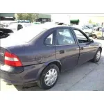 OPEL VECTRA B BERLINA OPEL VECTRA B BERLINA '1995 1.8 16V CAT VIOLETA 1995