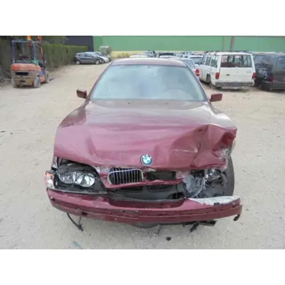 BMW SERIE 5 BERLINA (E39) '1997 535I GRANATE