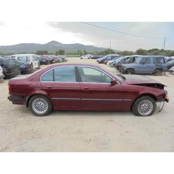 BMW SERIE 5 BERLINA (E39) '1997 535I GRANATE