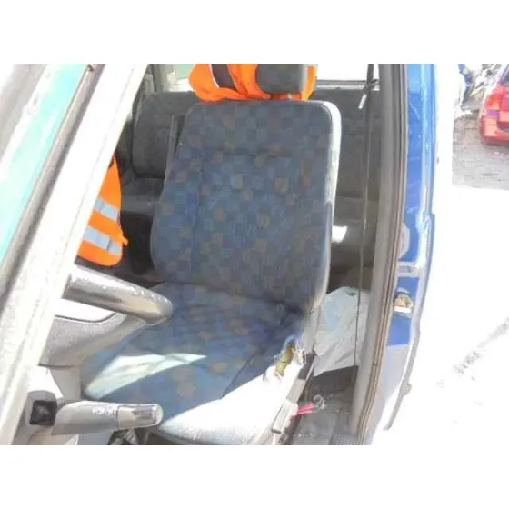 MERCEDES VITO (W638) COMBI '2000 112 CDI (638.194) AZUL