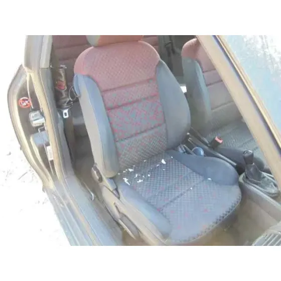 AUDI A3 (8L) '1996 1.8 AMBIENTE GRIS OSCURO