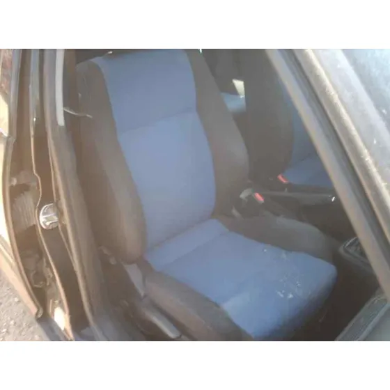 VOLKSWAGEN GOLF IV BERLINA (1J1) '1999 25 ANIVERSARIO NEGRO