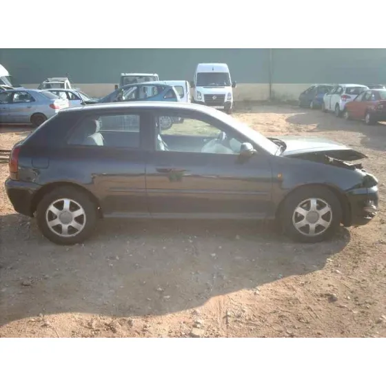 AUDI A3 (8L) '2000 1.9 TDI AMBIENTE AZUL
