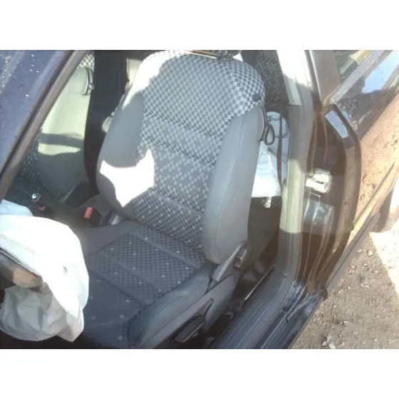 AUDI A3 (8L) '2000 1.9 TDI AMBIENTE AZUL