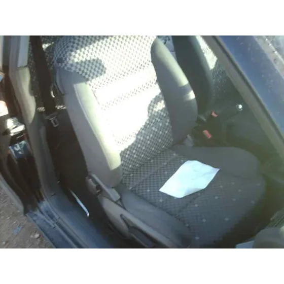 AUDI A3 (8L) '2000 1.9 TDI AMBIENTE AZUL