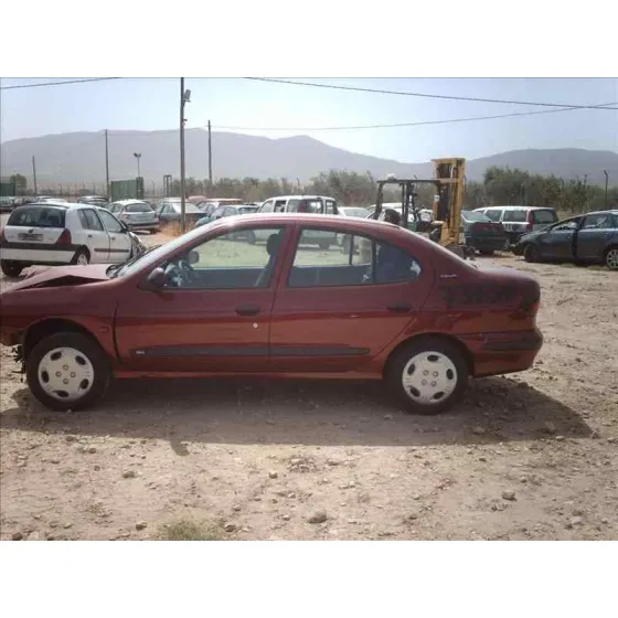 RENAULT MEGANE I CLASSIC (LA0) '1996 1.6 GRANATE
