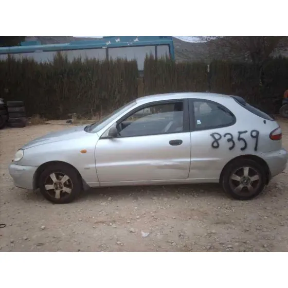 DAEWOO LANOS '1998 SX GRIS