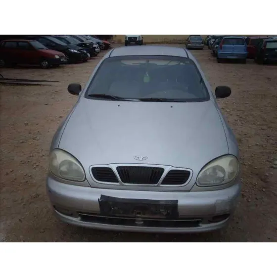 DAEWOO LANOS '1998 SX GRIS
