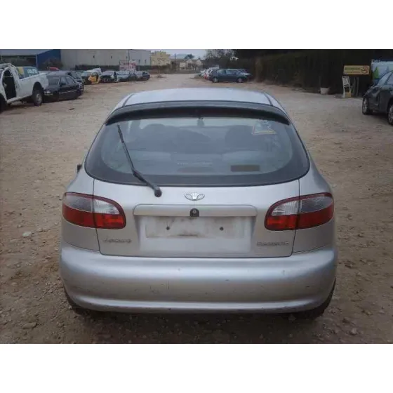 DAEWOO LANOS '1998 SX GRIS