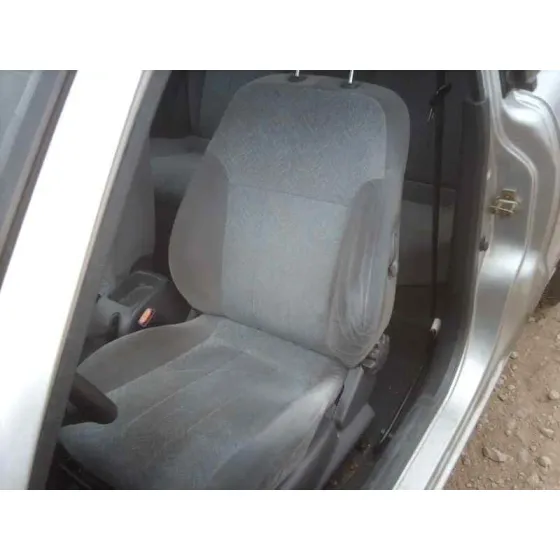 DAEWOO LANOS '1998 SX GRIS