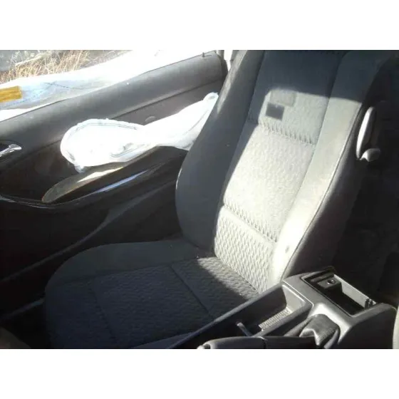 BMW SERIE 3 COUPE (E46) '1999 323 CI GRIS