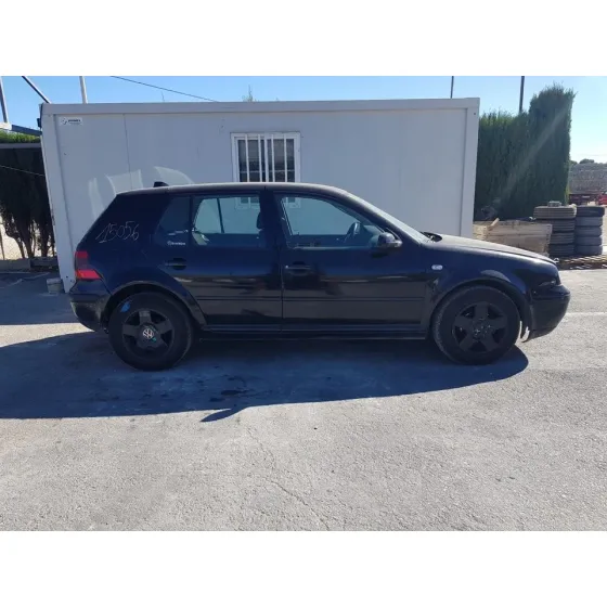 VOLKSWAGEN GOLF IV BERLINA (1J1) '1998 HIGHLINE NEGRO