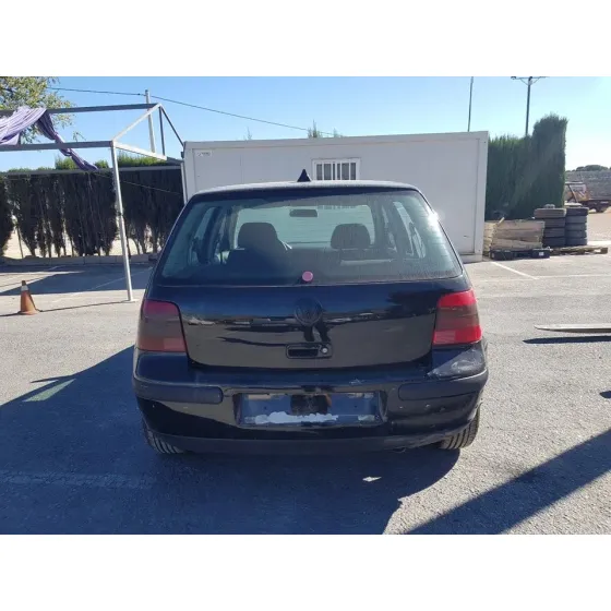 VOLKSWAGEN GOLF IV BERLINA (1J1) '1998 HIGHLINE NEGRO