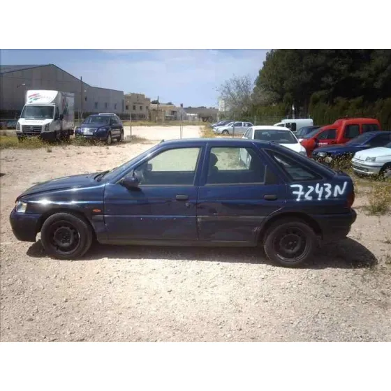 FORD ESCORT BERL./TURNIER '1995 ATLANTA BERLINA AZUL