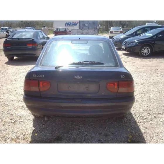 FORD ESCORT BERL./TURNIER '1995 ATLANTA BERLINA AZUL