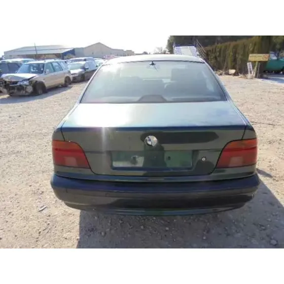 BMW SERIE 5 BERLINA (E39) '1997 525TDS VERDE