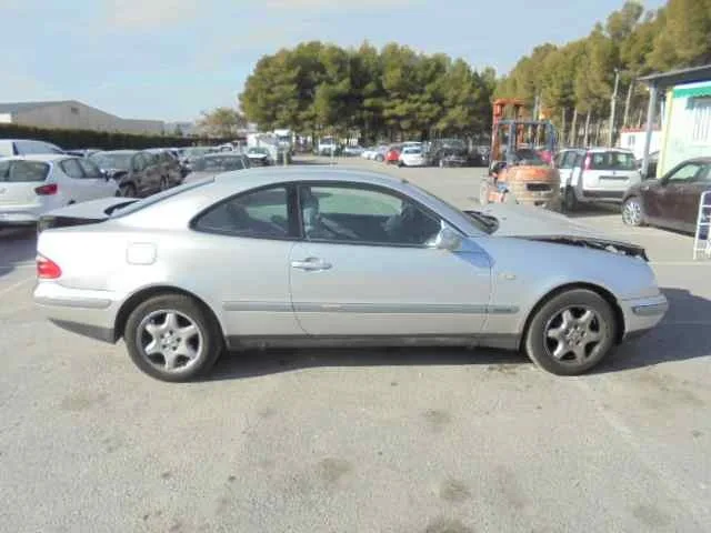 MERCEDES-BENZ CLASE CLK (W208) COUPE MERCEDES CLASE CLK (W208) COUPE '1997 200 (208.335) GRIS 1997
