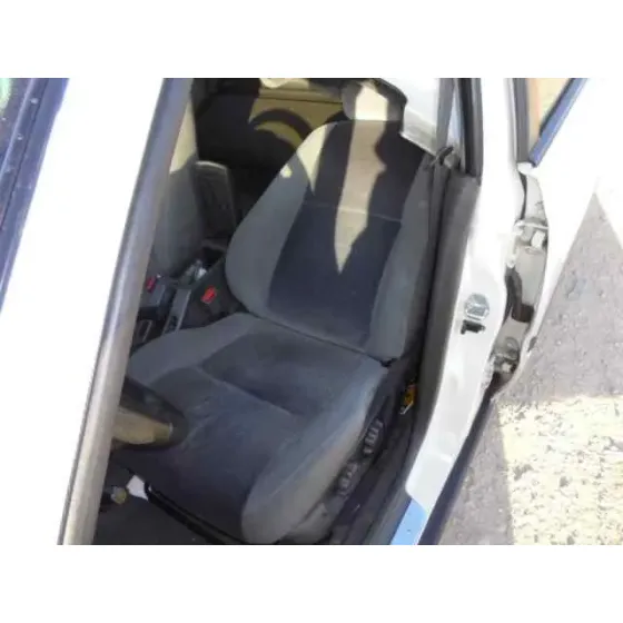MG ROVER SERIE 400 (RT) '1996 416 SI (5-PTAS.) BLANCO
