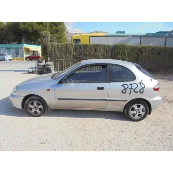 DAEWOO LANOS '1998 SX GRIS