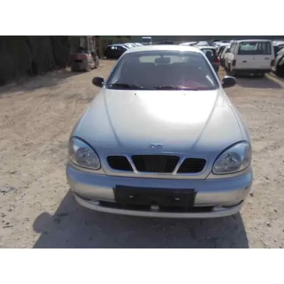 DAEWOO LANOS '1998 SX GRIS