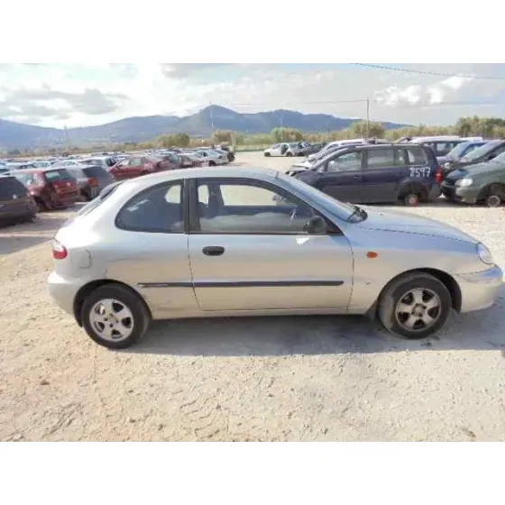 DAEWOO LANOS '1998 SX GRIS