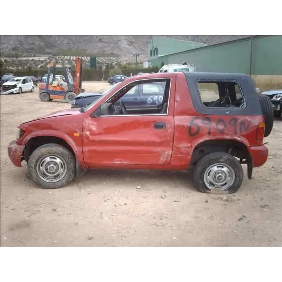 KIA SPORTAGE '2001 SUV LS (2-PTAS.) ROJO
