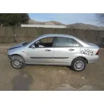 FORD FOCUS BERLINA (CAK) '2000 GHIA GRIS