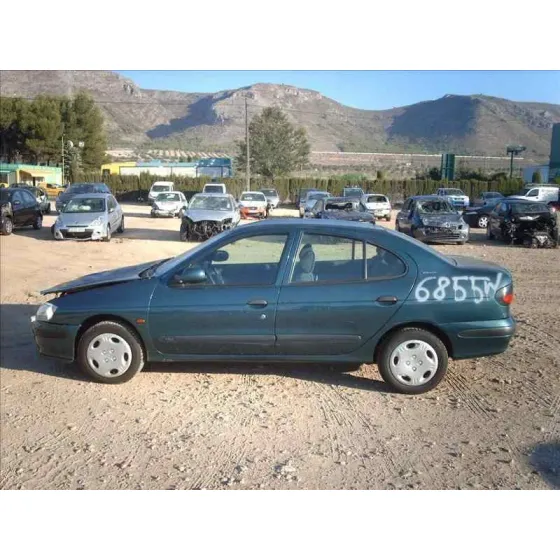 RENAULT MEGANE I CLASSIC (LA0) '1997 1.6E ALIZE VERDE