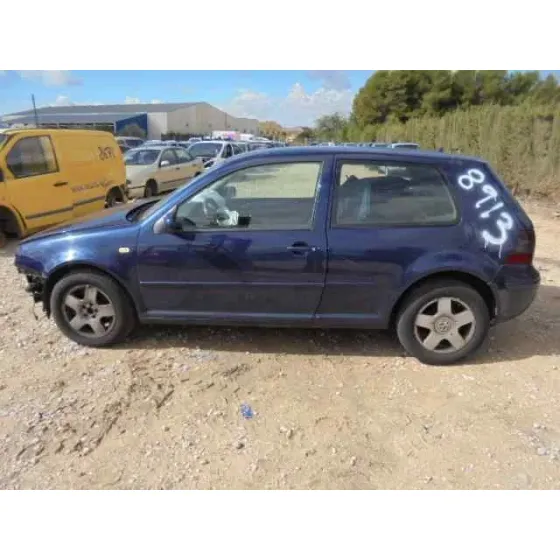 VOLKSWAGEN GOLF IV BERLINA (1J1) '1999 BASICO AZUL