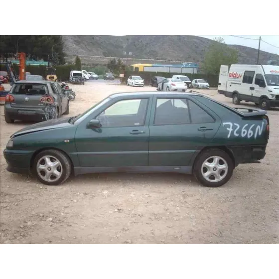 SEAT TOLEDO (1L) '1996 BASE VERDE