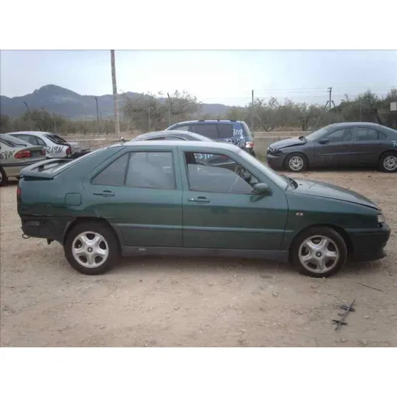 SEAT TOLEDO (1L) '1996 BASE VERDE