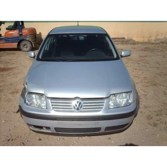 VOLKSWAGEN BORA BERLINA (1J2) '1999 CONCEPTLINE GRIS