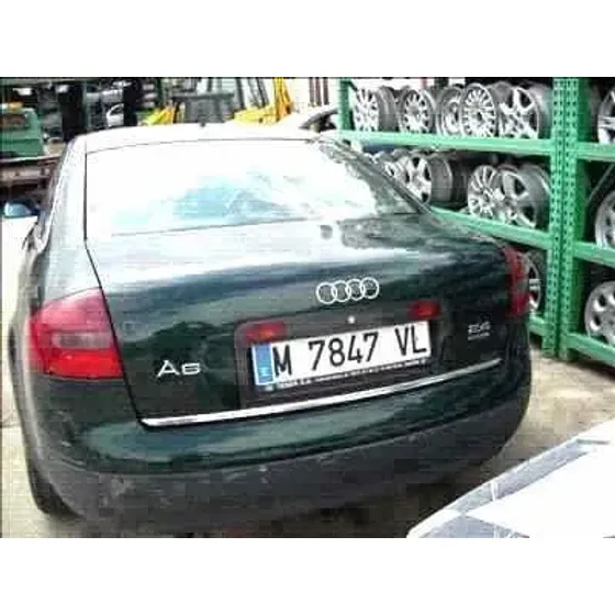 AUDI A6 BERLINA (4B2) '1997 2.4 (121KW) VERDE