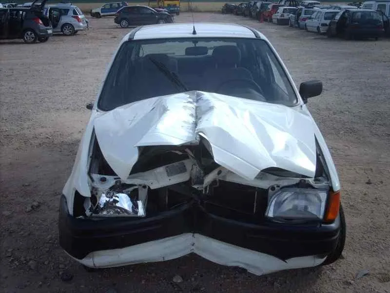 FORD FIESTA BERL./COURIER '1991 SURF BLANCO