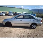 FORD FOCUS BERLINA (CAK) FORD FOCUS BERLINA (CAK) '1998 GHIA GRIS 1998