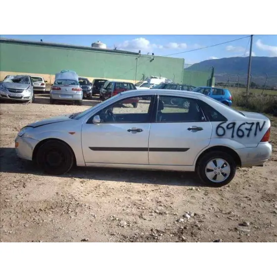 FORD FOCUS BERLINA (CAK) '1998 GHIA GRIS