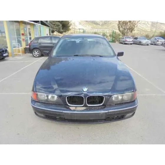 BMW SERIE 5 BERLINA (E39) '1997 523I AZUL
